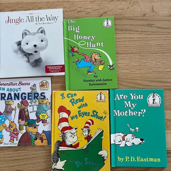 Lot of 7 Kids Books Dr Suess and Berenstain Bears and more - Picture 3 of 3
